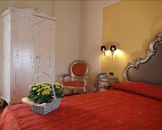 Hotel La Campagnola 1926 - Zevio - Schlafzimmer