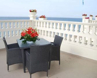 Hotel Residence Marechiaro - Vico del Gargano - Balkon