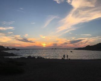 Hotel Bed Sandalia - Badesi - Beach