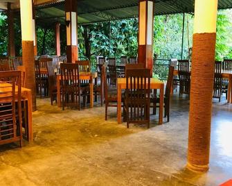 Ceylon Nature Hostel Kitulgala - Kitulgala - Restaurant