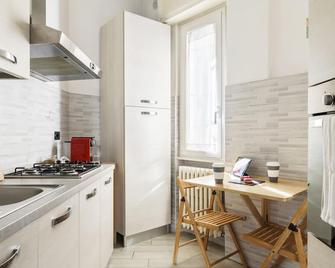Pascoli Master Guest apartment - Sesto San Giovanni - Kitchen
