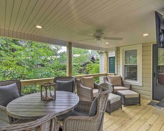 Blowing Rock Home 1 Block to Downtown! - Blowing Rock - Balcony