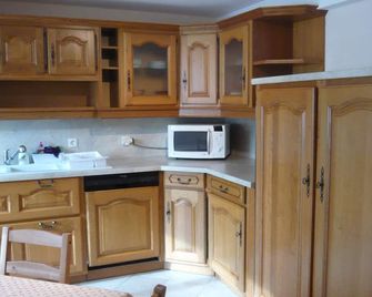 Detached house in the Morvan Regional Park, 5km from Saulieu - Saulieu - Keuken