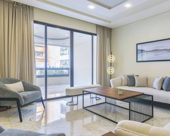 Crest - 3 Bedroom Apartment in Hamra - Beirut - Living room