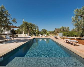 Le Cerase - Salve - Bazén