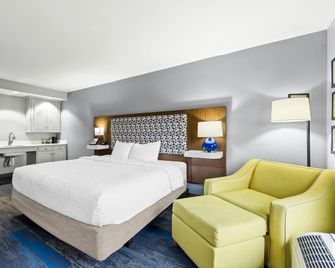 Hampton Inn Florence-Midtown - Florence - Ložnice