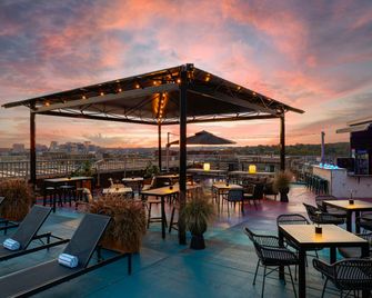 ذا فين آت إمباسي رو و، واشنطن، ، دي سي.. إيه تريبوت بورتفوليو هوتل - واشنطن د.ك. - مطعم