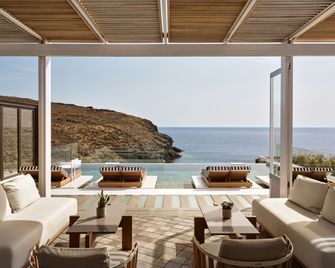 Semeli Coast Mykonos, Curio Collection by Hilton - Kalafati - Lobby