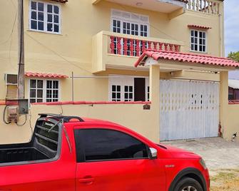 Hostel Sol do Alcaíra - Arraial do Cabo - Edificio