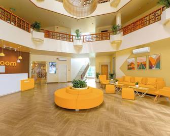 Bloom Hotel Katra - Katra - Lobby