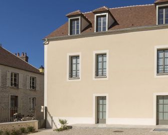 Residence The Originals Demeure des Remparts - Provins - Edificio