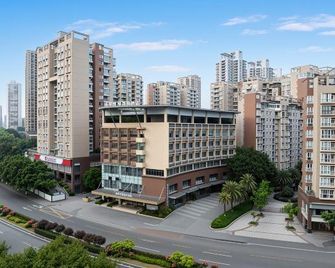 Yangj.Yueicheng International Hotel (Ciqikou BranchShapingba High speed Railway Station Chongqing) - Chongqing - Building
