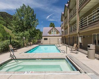 Viking Lodge 314, River Trail-Close to Gondola, Lifts, Winter Specials - Telluride - Pool