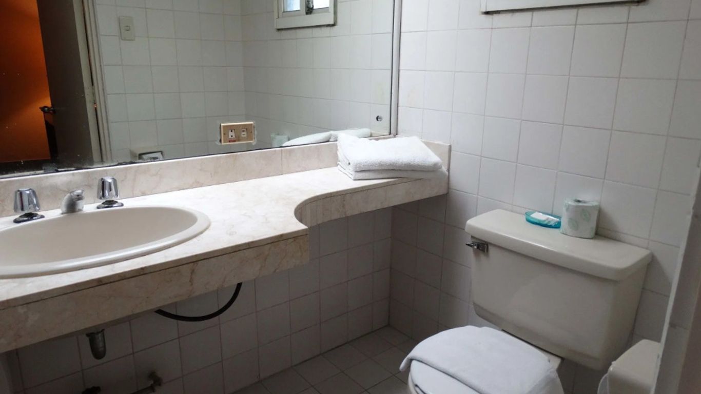 阿德里提科阿姆斯酒店 - 馬尼拉