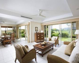 Paradise Links Resort Port Douglas - Craiglie - Living room