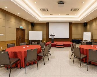 Residence Inn Cherating - Balok - Meeting room