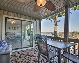 View, Pool and Lake Access Osage Beach Condo! - Osage Beach - Balcony