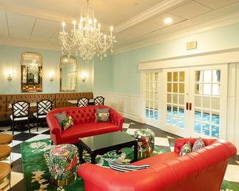 The Founders Inn and Spa, Tapestry Collection by Hilton - Virginia Beach - Wohnzimmer