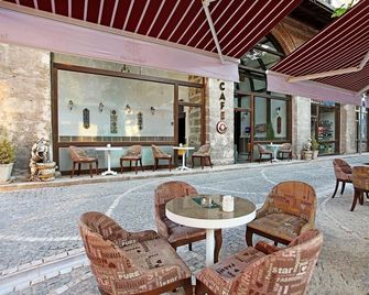 Amasya Tashan Hotel - Amasya - Patio