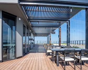 Liberty One - Melbourne - Varanda