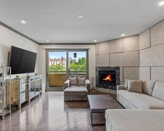 Stylish Westwood Condo - Los Angeles - Sala