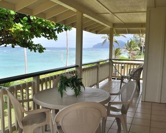 Laie Palms/Oahu - Beachfront 3br/2ba + Studio/1 Ba Home - Laie - Balcony