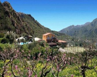 Agriturismo Ghiritina - Francavilla di Sicilia - Vista del exterior