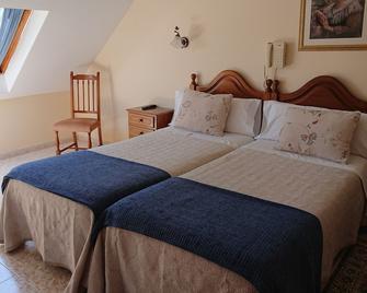 Hotel Avenida - Bayona - Habitació