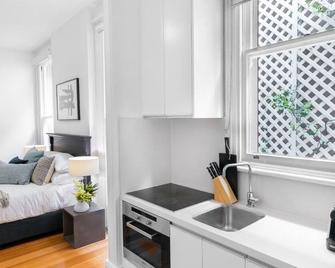 Renovated studio in bohemian area close to city - Sydney - Cozinha