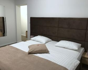 Sobes - זאגרב - חדר שינה