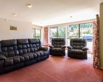 Mill House - Wanaka Holiday Home - Wanaka - Salon