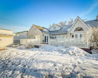 First Place - Strathmore - Gebouw