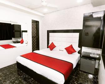 Hotel Janata - Bombay - Habitación