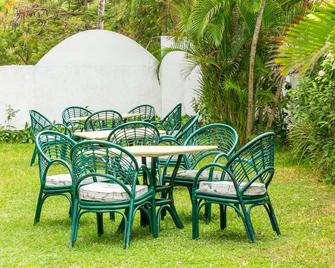 Sunrise Apartment Resort & Spa - Mombasa - Patio