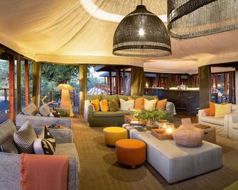 Simbavati Hilltop Lodge - Timbavati - Lounge