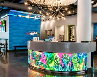 Aloft Newport on the Levee - Newport - Reception