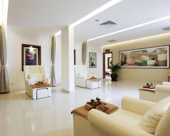 Sandy Beach Resort Da Nang - Da Nang - Lobby