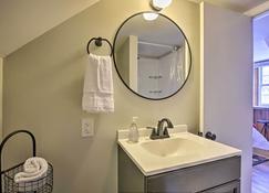 Raleigh ITB Home - Mins to Downtown and North Hills! - Raleigh - Salle de bain