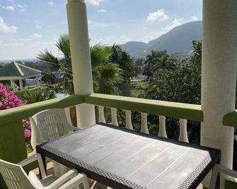 Perfect 1-bedroom unit with outdoor pool - Frigate Bay - Balcony