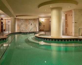 Banff Caribou Lodge & Spa - Banff