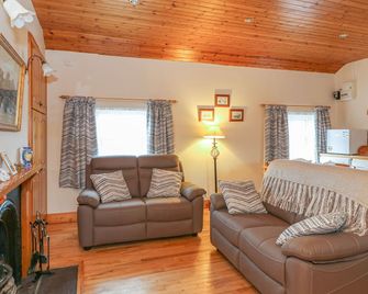 Rose Cottage - Duncannon - Living room