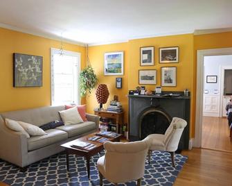 Camden Windward House - Camden - Living room