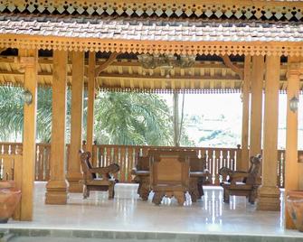 Pendopo Tentrem - Bogor - Lobby