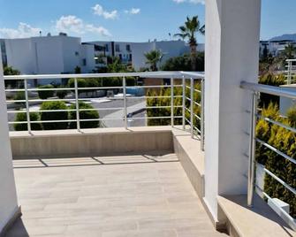 Beautiful luxurious villa by the beach in high-end complex Caesar Beach - Kumyali