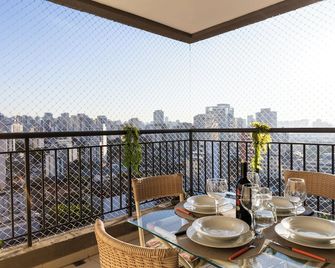 Piscina, academia e Vaga | Brazilian Corner - São Paulo - Balcón