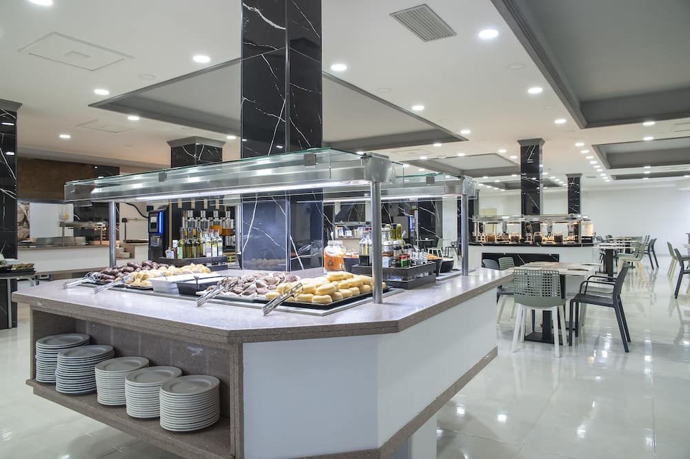 Hotel Benidorm East by Pierre & Vacances - Benidorm - Buffet