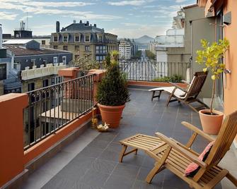 Gaindegi by FeelFree Rentals - San Sebastián - Balcón