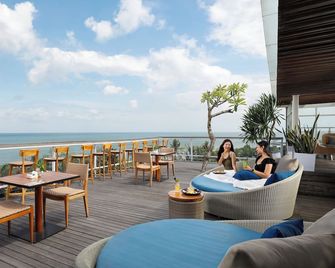 Aston Canggu Beach Resort - North Kuta - Varanda
