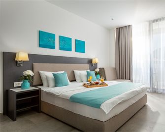 Hotel Eleven - Petrovac