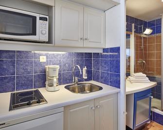Residence Vacances Bleues Le Grand Large - ביאריץ - מטבח